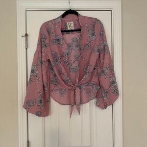 **like new** Button up tie front blouse
